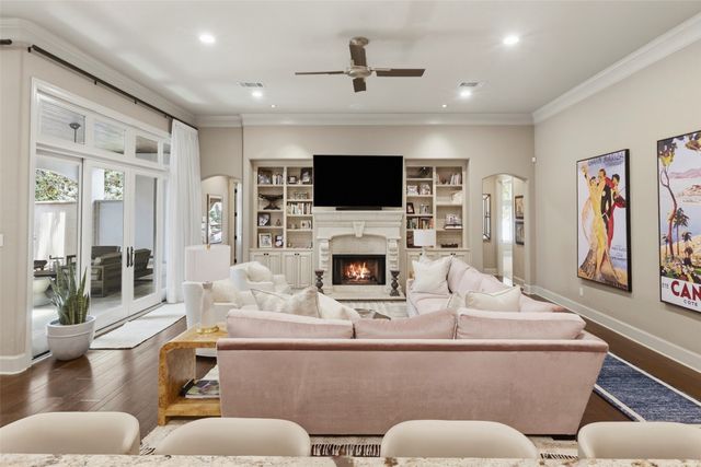 414 Wyndham Crest, Westworth Village, TX 76114
