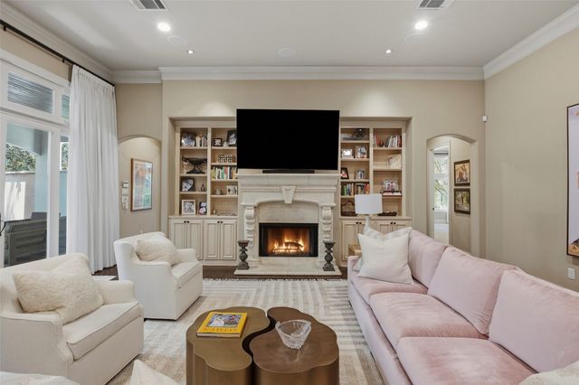 414 Wyndham Crest, Westworth Village, TX 76114