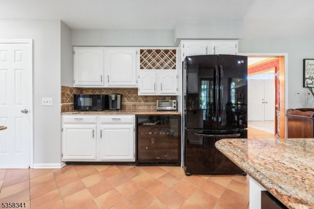 45 Wagner Lane, Hillsborough Twp., NJ 08844