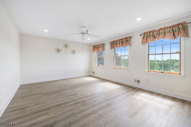 45 Wagner Lane, Hillsborough Twp., NJ 08844