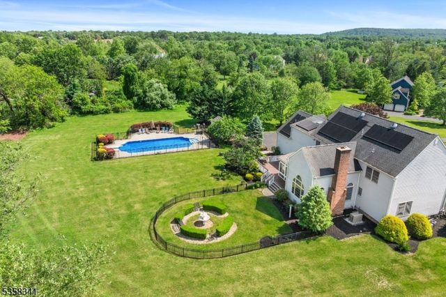 45 Wagner Lane, Hillsborough Twp., NJ 08844