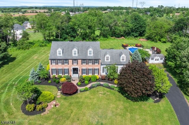 45 Wagner Lane, Hillsborough Twp., NJ 08844