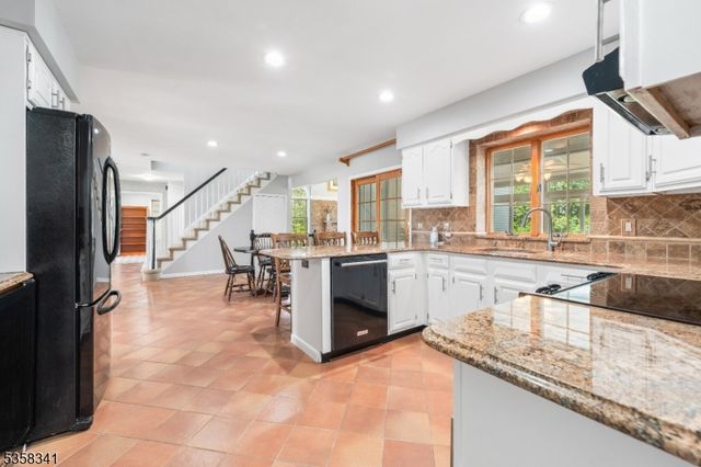 45 Wagner Lane, Hillsborough Twp., NJ 08844