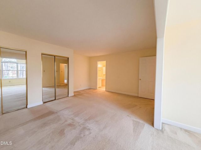 320 Summerwalk Circle, Chapel Hill, NC 27517