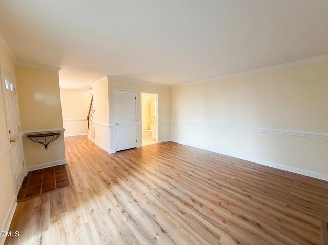 320 Summerwalk Circle, Chapel Hill, NC 27517