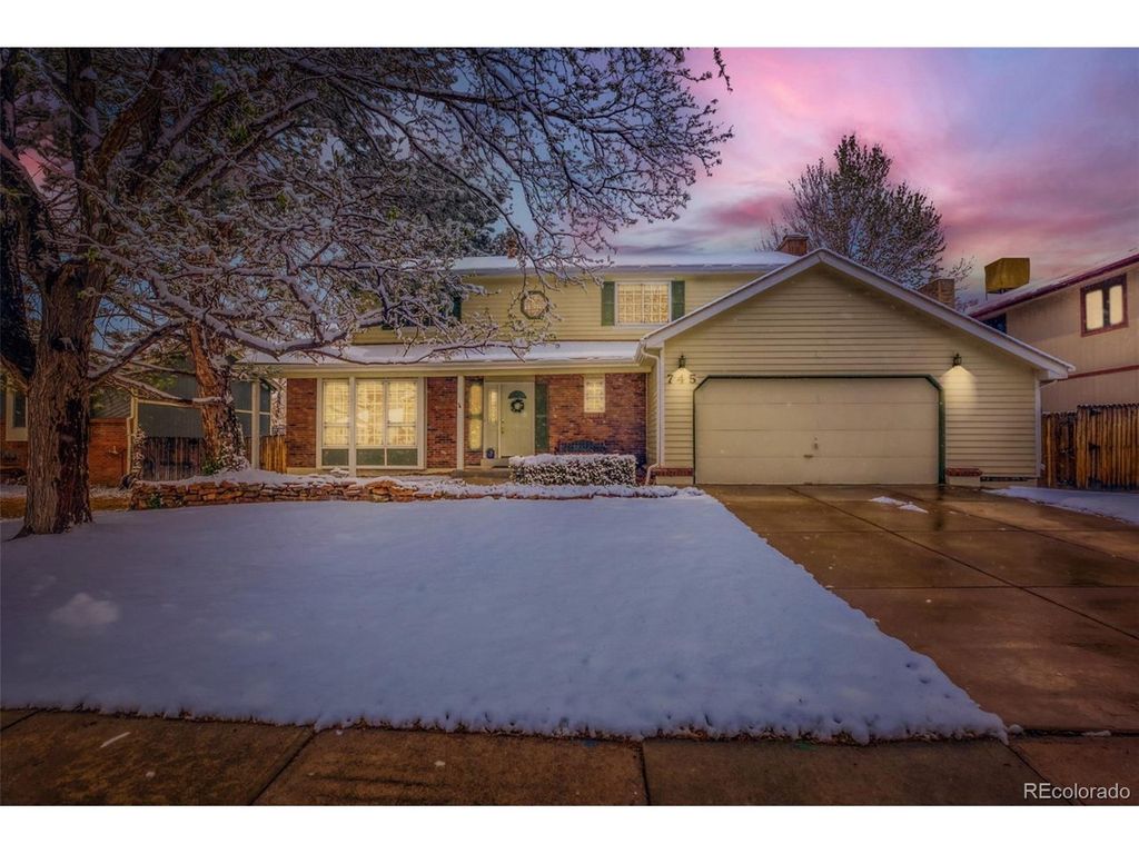 745 Dover St, Broomfield, CO 80020