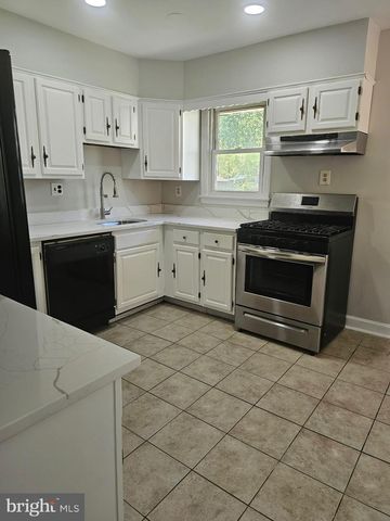 6453 FAIRBORN TER, Hyattsville, MD 20784
