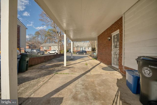 6453 FAIRBORN TER, Hyattsville, MD 20784