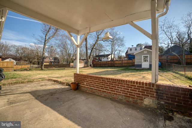 6453 FAIRBORN TER, Hyattsville, MD 20784