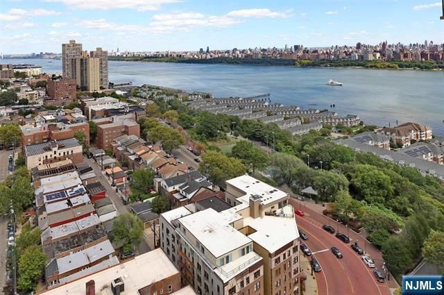 6040 Boulevard East 29N, West New York, NJ 07093