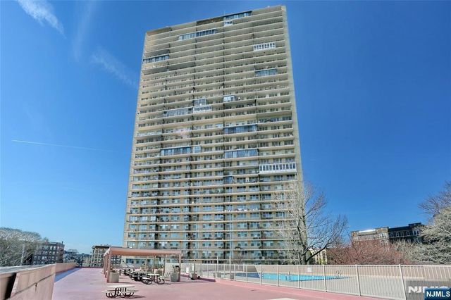 6040 Boulevard East 29N, West New York, NJ 07093