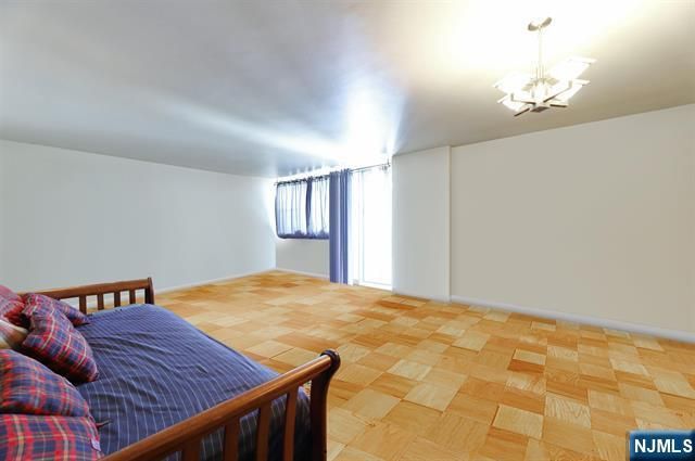 6040 Boulevard East 29N, West New York, NJ 07093