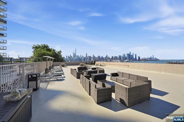 6040 Boulevard East 29N, West New York, NJ 07093