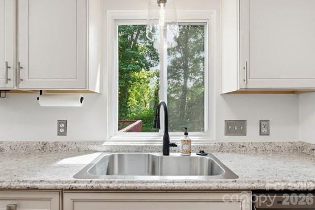 2501 Olde Whitehall Road, Charlotte, NC 28273