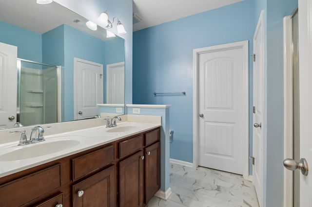 1075 Riverwood Village Blvd, Hermitage, TN 37076