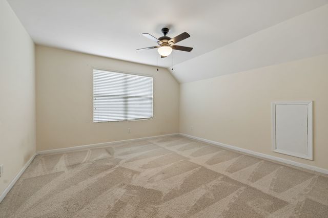 1075 Riverwood Village Blvd, Hermitage, TN 37076