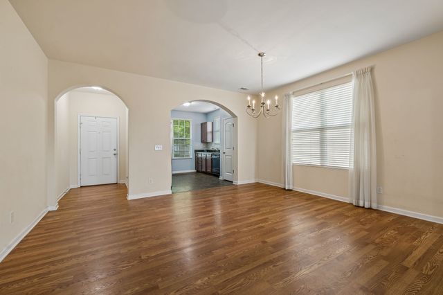 1075 Riverwood Village Blvd, Hermitage, TN 37076