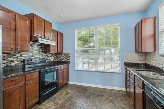 1075 Riverwood Village Blvd, Hermitage, TN 37076