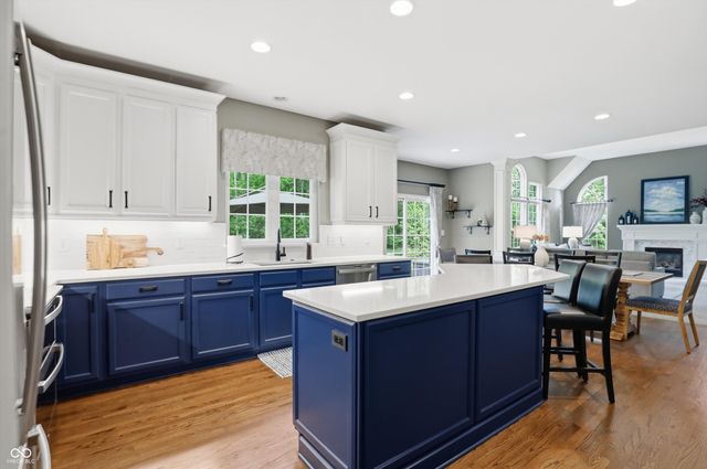 12474 Shadow Cove Way, Carmel, IN 46033