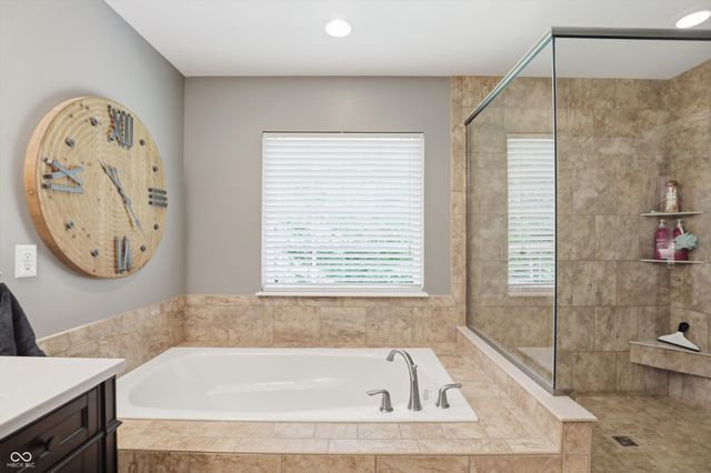 12474 Shadow Cove Way, Carmel, IN 46033