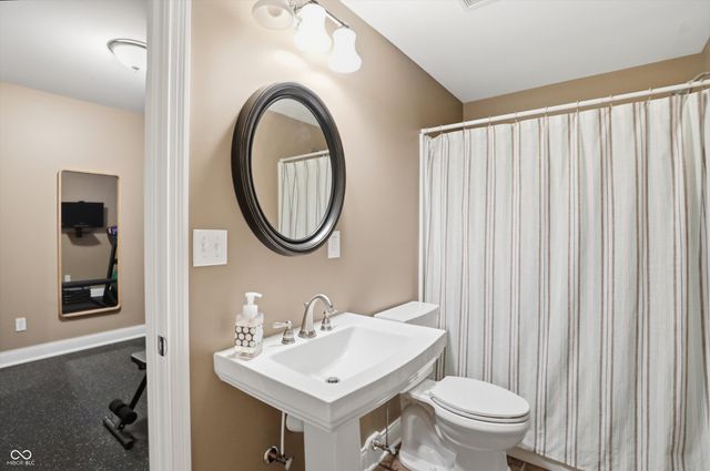 12474 Shadow Cove Way, Carmel, IN 46033