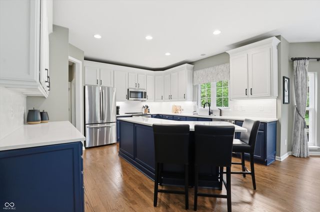 12474 Shadow Cove Way, Carmel, IN 46033