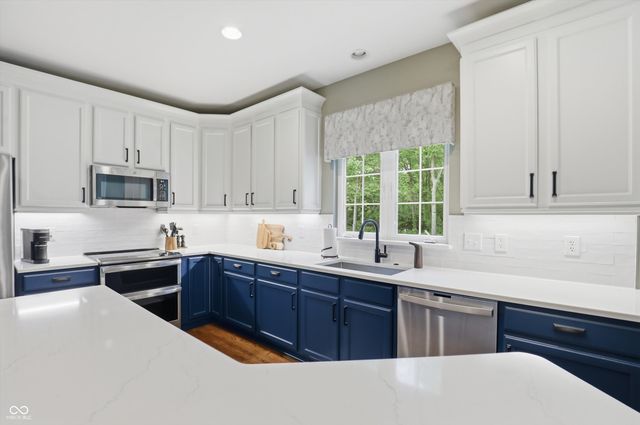 12474 Shadow Cove Way, Carmel, IN 46033