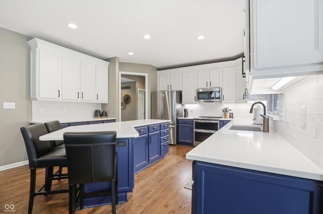 12474 Shadow Cove Way, Carmel, IN 46033