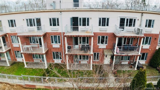 6434 Grand Central Parkway 3D, Forest Hills, NY 11375