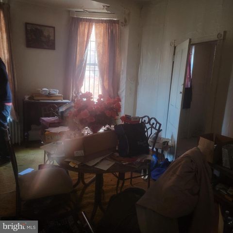 324 W EARLHAM TER, Philadelphia, PA 19144