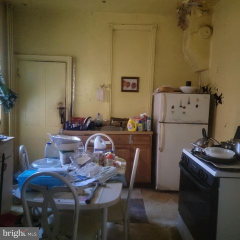 324 W EARLHAM TER, Philadelphia, PA 19144