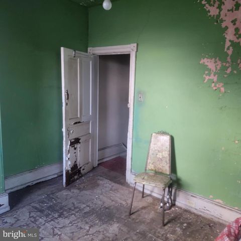 324 W EARLHAM TER, Philadelphia, PA 19144