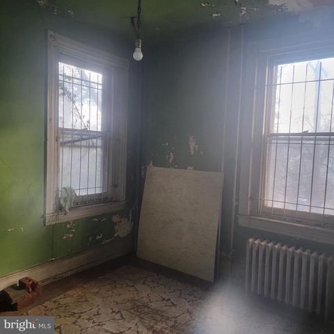 324 W EARLHAM TER, Philadelphia, PA 19144