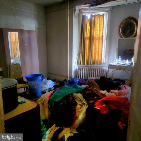 324 W EARLHAM TER, Philadelphia, PA 19144