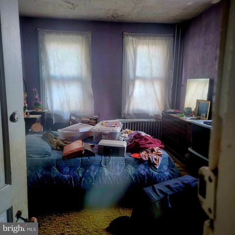 324 W EARLHAM TER, Philadelphia, PA 19144