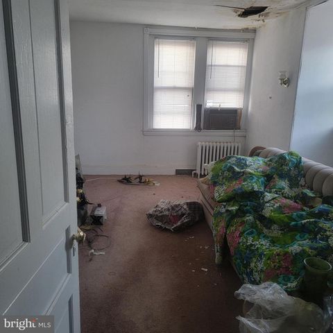 324 W EARLHAM TER, Philadelphia, PA 19144