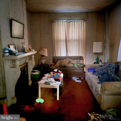 324 W EARLHAM TER, Philadelphia, PA 19144