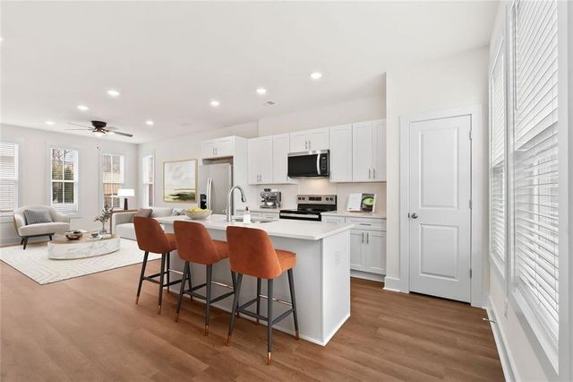 195 W Lake Avenue NW 7, Atlanta, GA 30314