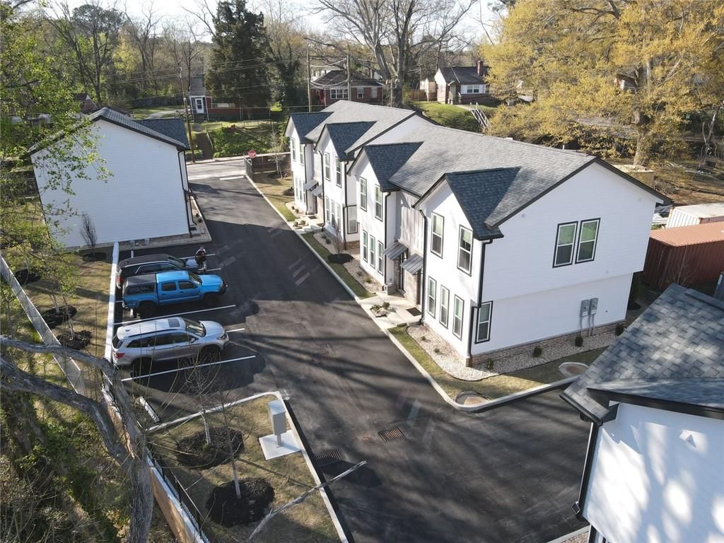 195 W Lake Avenue NW 7, Atlanta, GA 30314