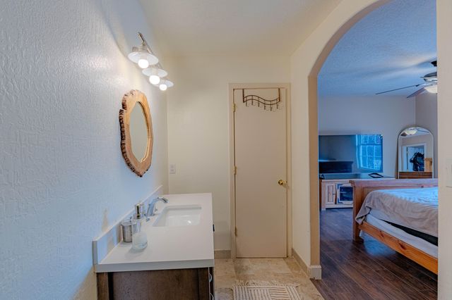 9709 Torriso Court SW, Albuquerque, NM 87121