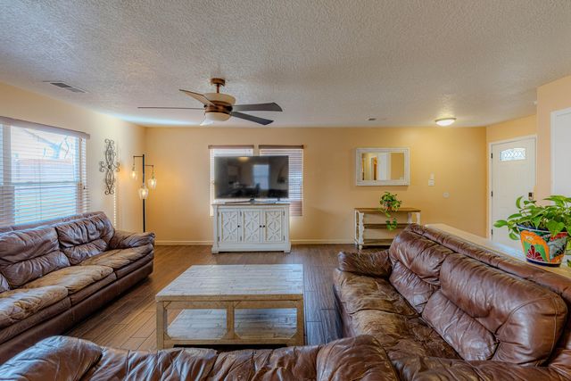 9709 Torriso Court SW, Albuquerque, NM 87121