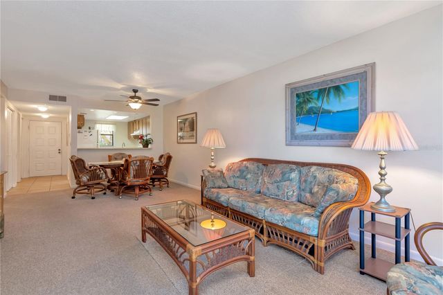 11485 OAKHURST ROAD A105, Largo, FL 33774