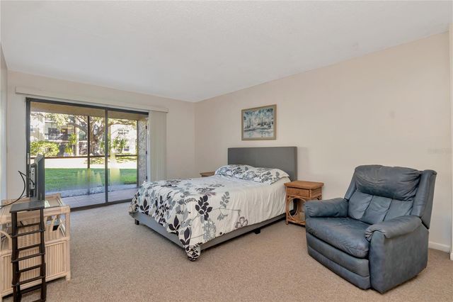 11485 OAKHURST ROAD A105, Largo, FL 33774