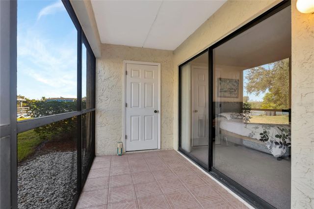 11485 OAKHURST ROAD A105, Largo, FL 33774