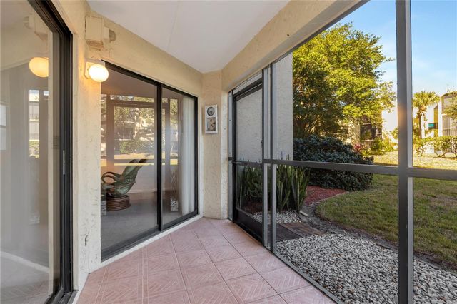 11485 OAKHURST ROAD A105, Largo, FL 33774