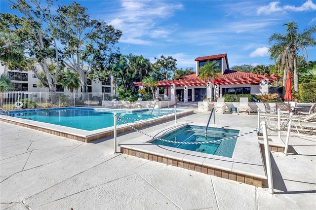 11485 OAKHURST ROAD A105, Largo, FL 33774