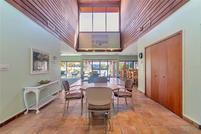 11485 OAKHURST ROAD A105, Largo, FL 33774