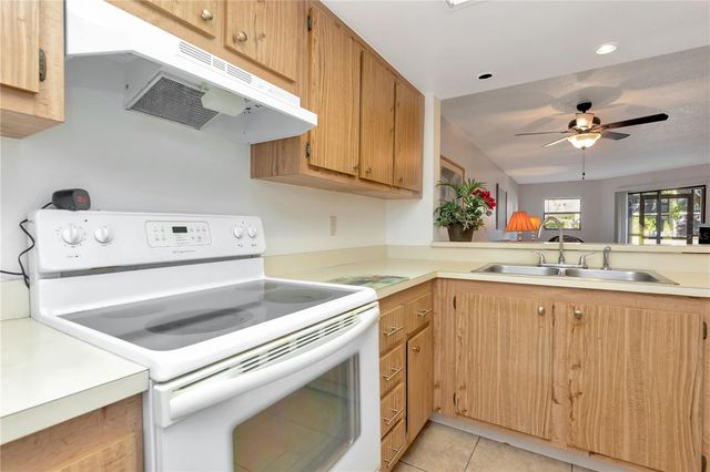 11485 OAKHURST ROAD A105, Largo, FL 33774