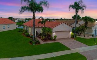 350 NW Breezy Point Loop, Port St Lucie, FL 34986