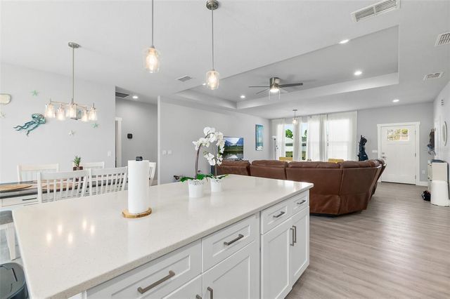 14 BANNERWOOD LANE, Palm Coast, FL 32137